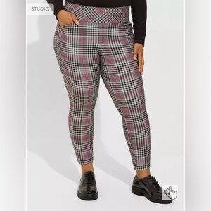 Torrid Studio Pixie Luxe Ponte Skinny Pant, Grey Plaid, Size 2 (2X 18-20), Used